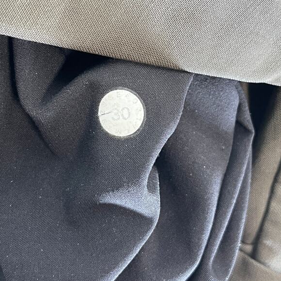 Lululemon Mens Commission Shorts Olive Gray Sz 32 EUC 7" Retail $88 - Picture 6 of 6